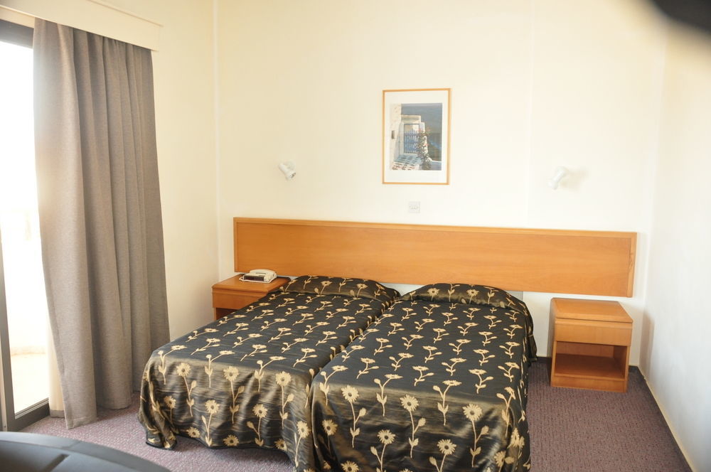 Harry'S Hotel Protaras Luaran gambar